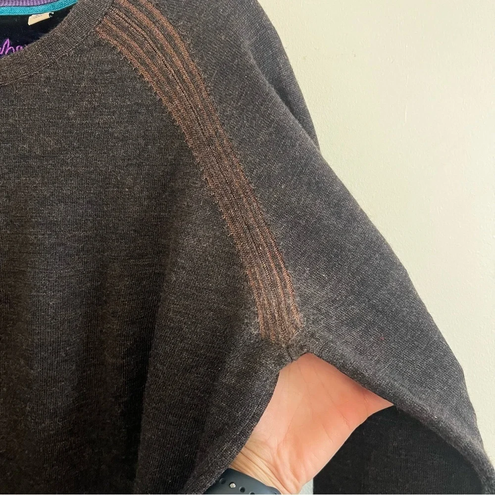 Robert Graham Men's Dark Brown 100% Wool Crewneck Sweater Business Work Classic